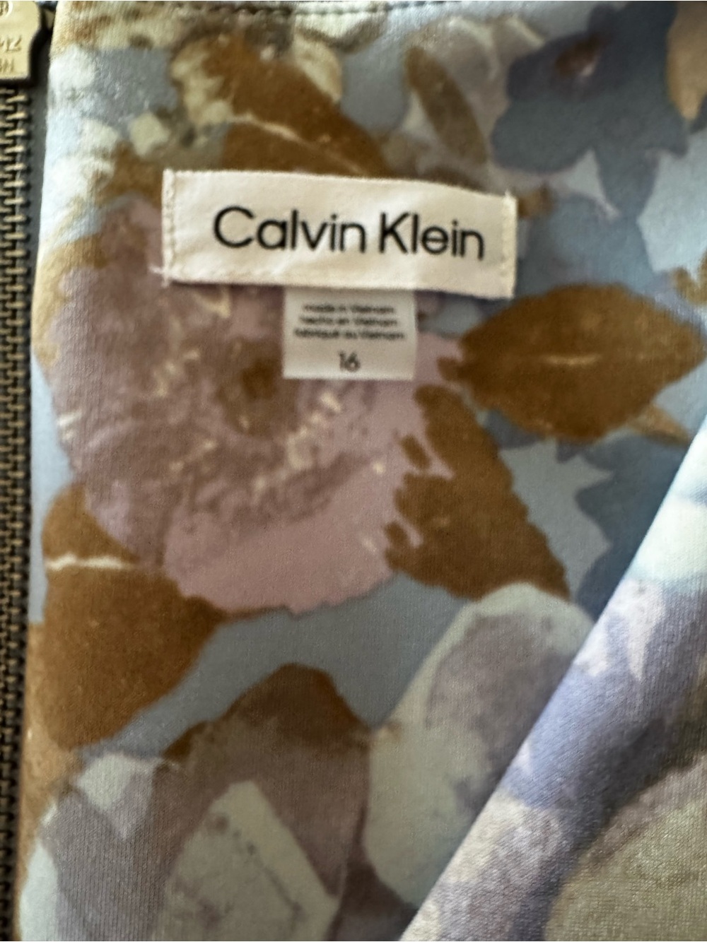 Calvin Klein Pastel Floral V-Neck Sheath Dress in Blue, Lavender, Cream, Gold - Picture 4 of 6